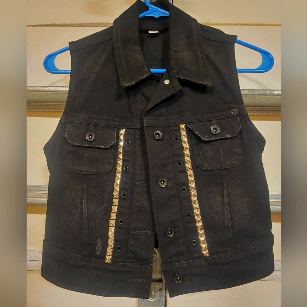 Levi's black distressed denim studded vest S